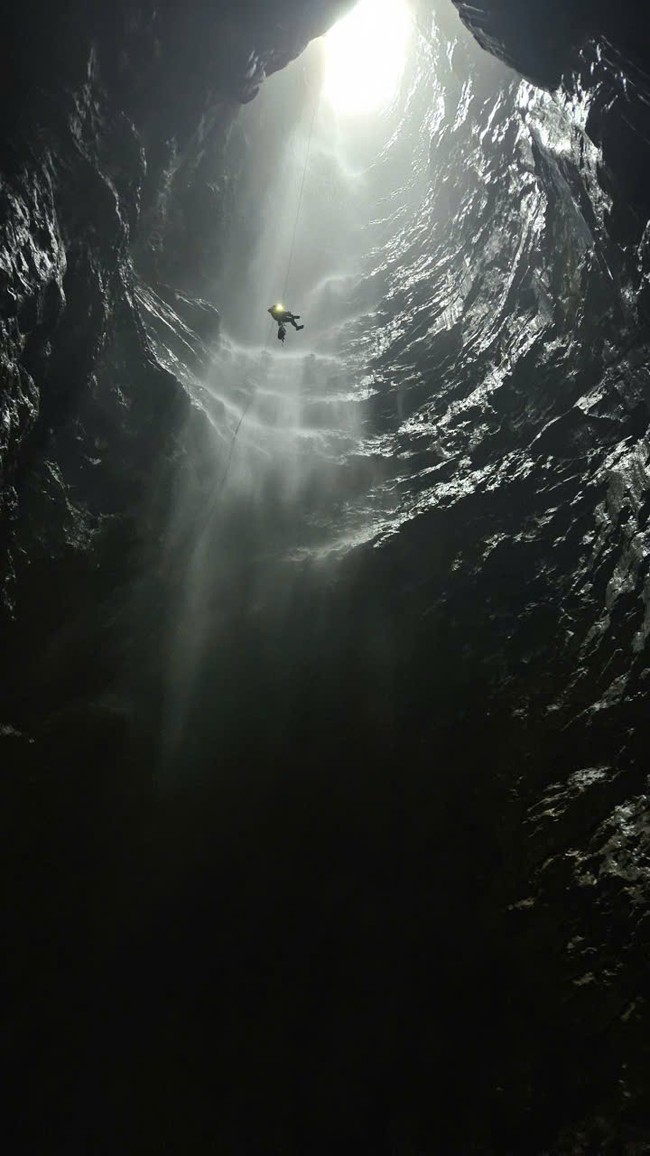 Sự kỳ vĩ của những hang động mới ph&aacute;t hiện tại Phong Nha - Kẻ B&agrave;ng- Ảnh 2.