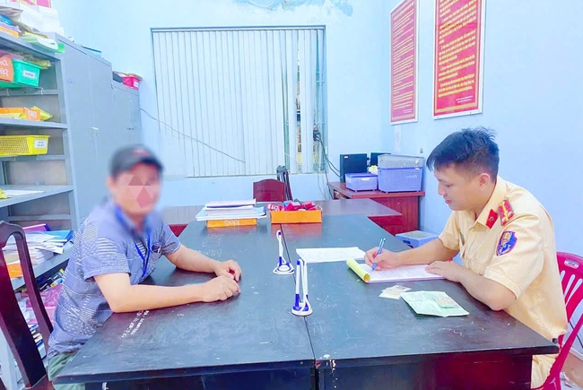 Xử l&yacute; vi phạm từ phản &aacute;nh tr&ecirc;n VNeTraffic: CSGT Đồng Nai tăng cường lập lại trật tự giao th&ocirc;ng- Ảnh 4.