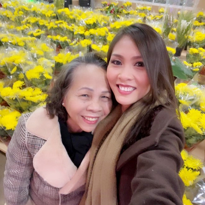 Ca sĩ Lê Uyên Nhi