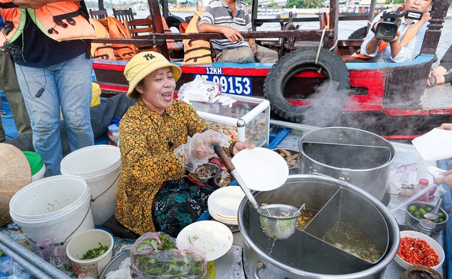 Độc đáo khu chợ có cái tên lạ, khởi nguồn từ câu chuyện chiến đấu với cá sấu to lớn, hung dữ- Ảnh 9.