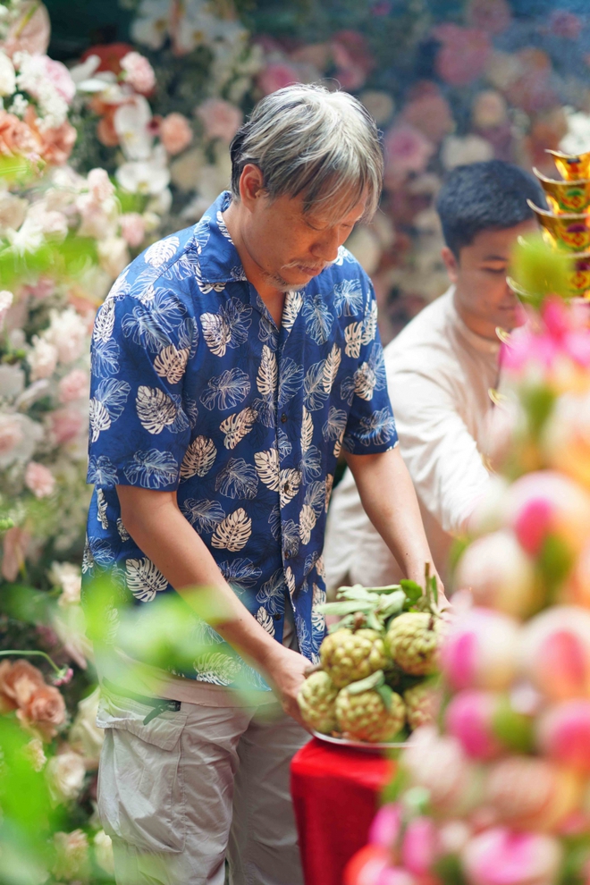 Bất ngờ với ngoại hình của Kiều Minh Tuấn, chuyện gì đây?- Ảnh 2.