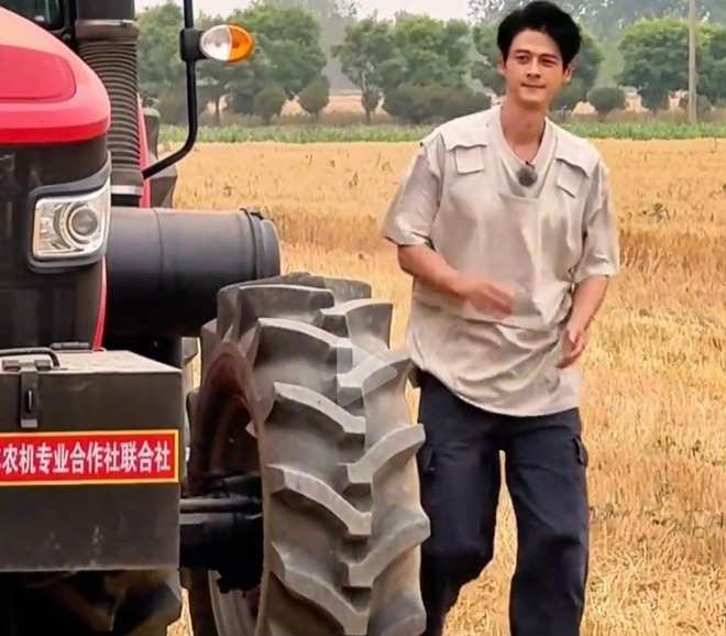 Nam thần điển trai, tài năng, hủy hôn với nàng thơ kém 19 tuổi, về quê nuôi cua kiếm tiền tỷ - Ảnh 11.