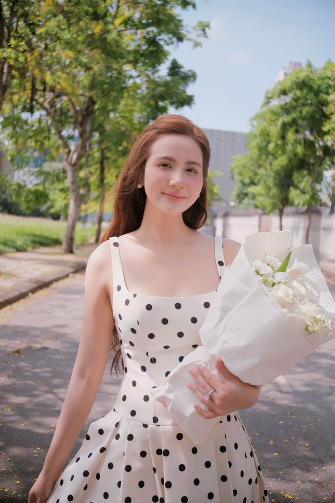 Mỹ nhân Vbiz: U40 làm mẹ đơn thân, sở hữu khối tài sản khủng, đang gây tranh cãi trong "Cách em một milimet" - Ảnh 10.