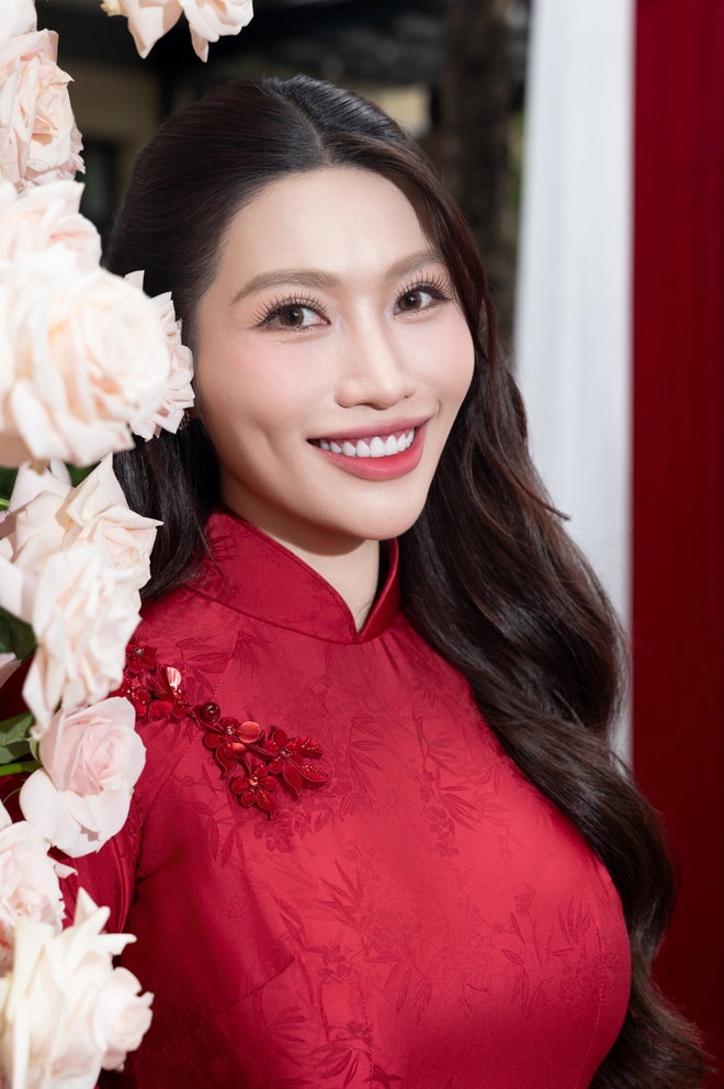 Dàn phù dâu "cực chất" trong lễ vu quy của nàng Hậu Chế Nguyễn Quỳnh Châu- Ảnh 5. Dàn phù dâu "cực chất" trong lễ vu quy của nàng Hậu Chế Nguyễn Quỳnh Châu- Ảnh 5.