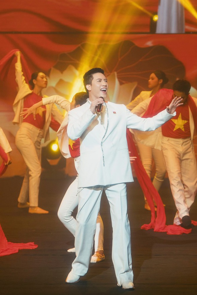 Anh Tú "Voi Bản Đôn": Nam ca sĩ đẹp trai giọng ngọt, đắt show nhờ thực lực - Ảnh 5.