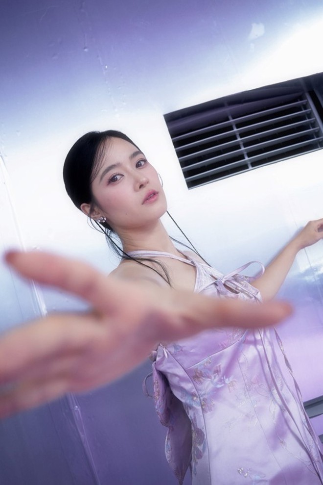 Cô nàng đỏng đảnh yêu ông chú trong "Tử chiến trên không" - Ảnh 5.