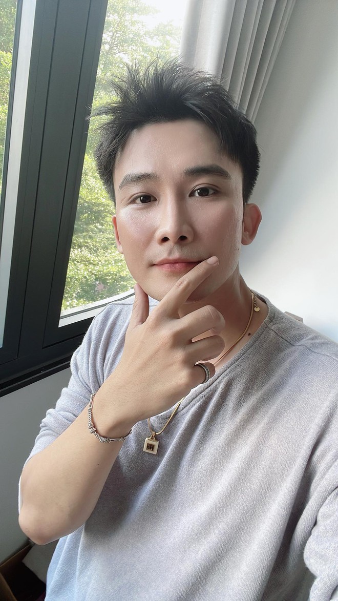 "Hoàng tử lai Thái" nhan sắc U40 làm say lòng bao khán giả - Ảnh 5.