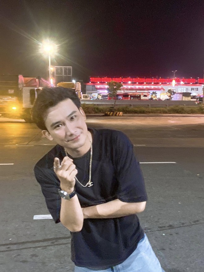 "Hoàng tử lai Thái" nhan sắc U40 làm say lòng bao khán giả - Ảnh 7.