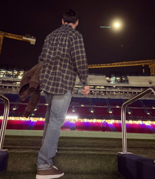 Messi bày tỏ mong muốn trở lại Camp Nou để nói lời tạm biệt - Ảnh 2.