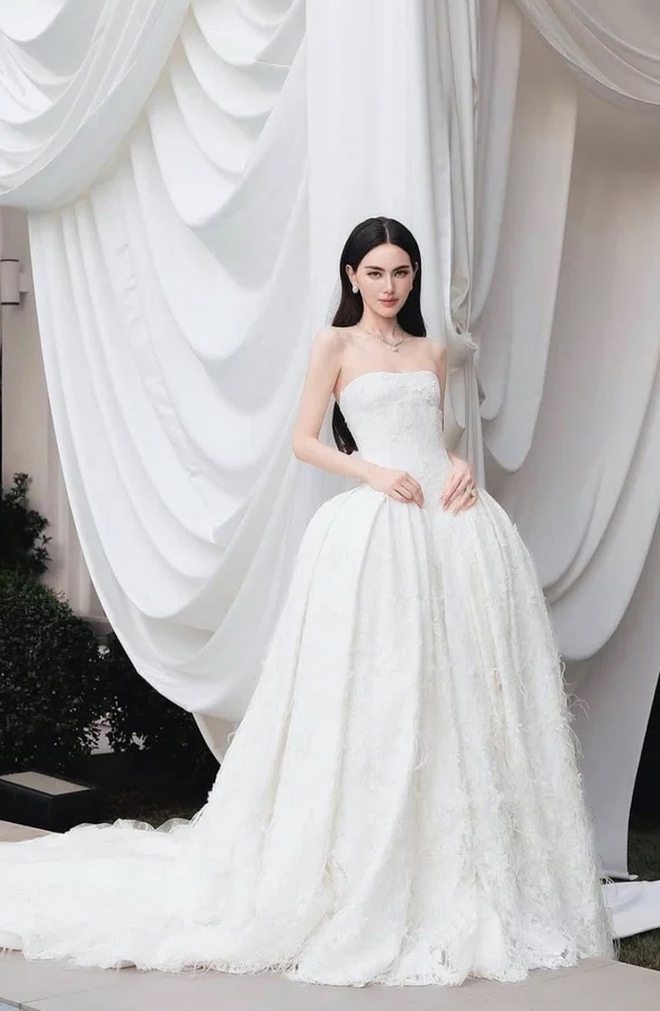 "Ma nữ đẹp nhất màn ảnh" chính thức lên xe hoa sau 7 năm hẹn hò - Ảnh 5.