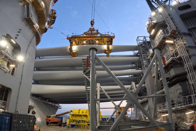 Trang trại điện gió ngoài khơi với những chiếc cánh turbine “siêu đặc biệt” - Ảnh 1.