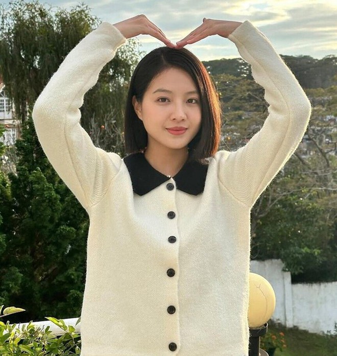 "Ngọc nữ thế hệ mới" sở hữu vẻ đẹp trong trẻo, style đời thường xuất sắc - Ảnh 6.
