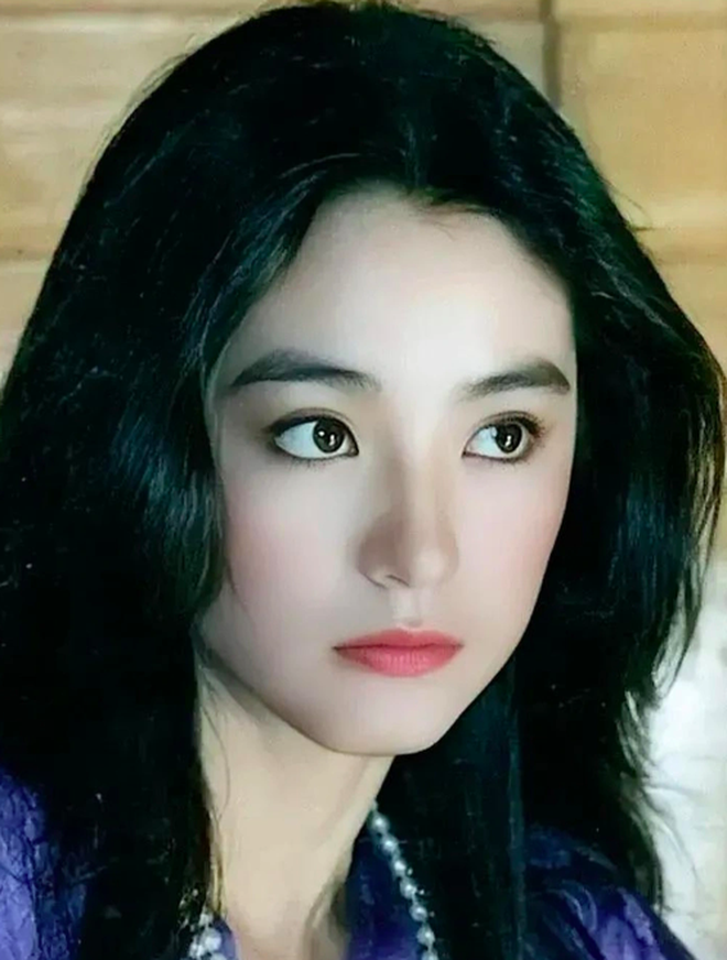 "Đông Phương Bất Bại" Lâm Thanh Hà gây choáng ngợp bởi cuộc sống xa hoa, giàu có bậc nhất Vbiz - Ảnh 1.