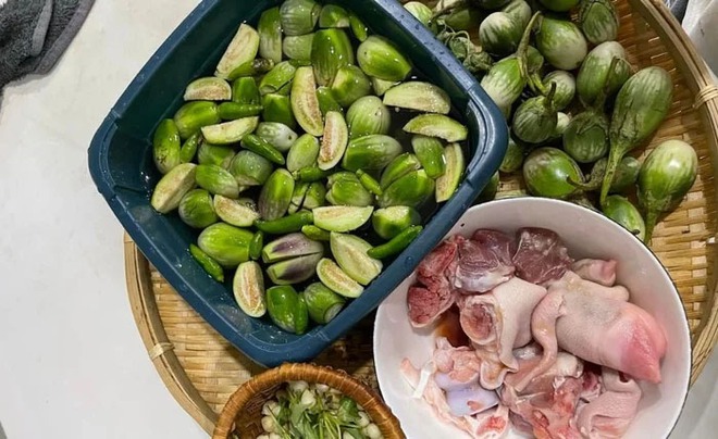 Loại quả mọc dại c&oacute; vị đắng đặc trưng nay th&agrave;nh đặc sản, đặc biệt ngon khi nấu c&ugrave;ng thịt ba chỉ - Ảnh 5.