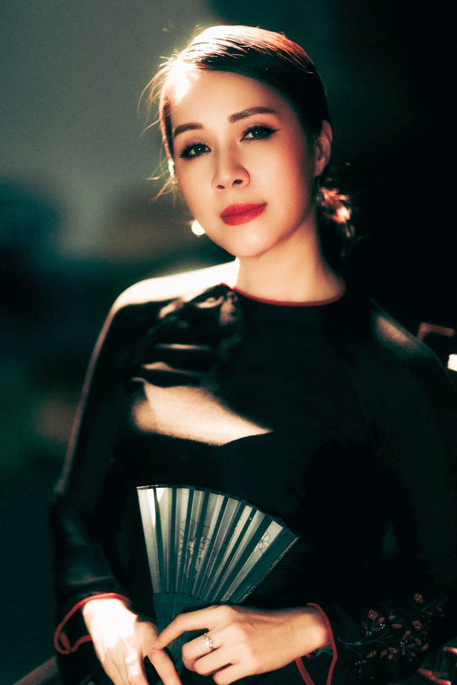 Mỹ nh&acirc;n từng được mệnh danh l&agrave; "tiểu L&ecirc; Khanh" t&aacute;i xuất m&agrave;n ảnh sau hơn 2 thập kỷ vắng b&oacute;ng - Ảnh 3.