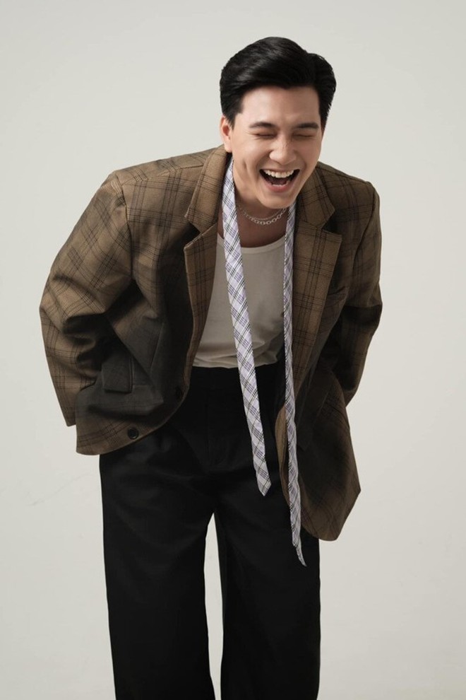 Bất ngờ với tổng t&agrave;i l&agrave; "trap boy" ch&iacute;nh hiệu trong C&aacute;ch Em 1 Milimet - Ảnh 7.