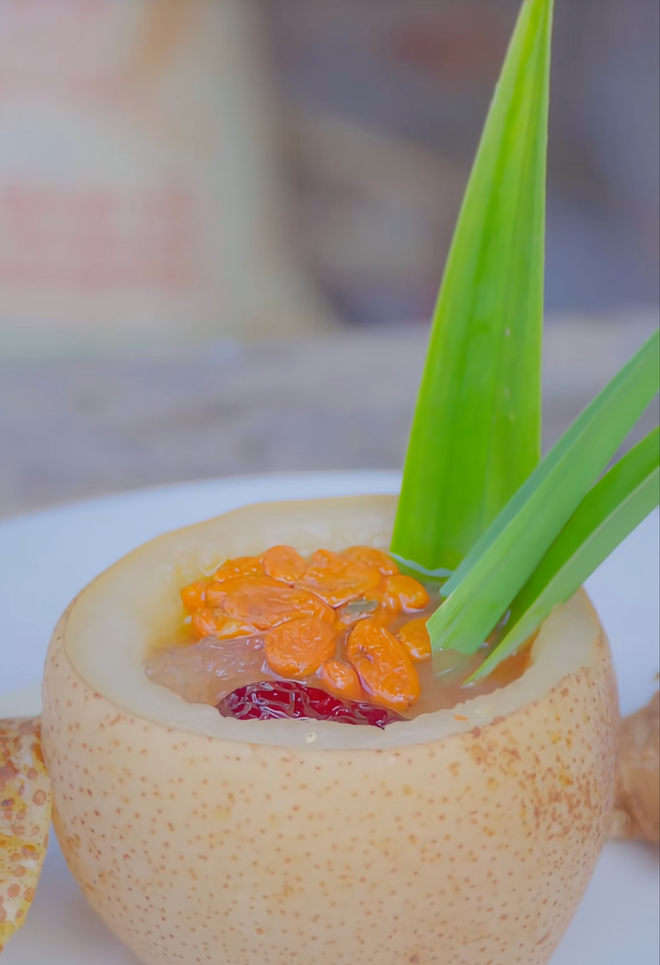 Ch&agrave;ng trai genZ mồ c&ocirc;i, gặp biến cố mất 2 tay, truyền th&ocirc;ng điệp t&iacute;ch cực qua từng video- Ảnh 14.