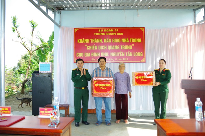 Thần tốc "Chiến dịch Quang Trung": Nh&agrave; mới đ&oacute;n năm mới cho người d&acirc;n rốn b&atilde;o lũ Gia Lai- Ảnh 6.