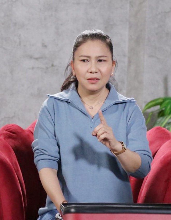 "Nữ hoàng vai phụ"-Thụy Mười sau biến cố mổ tim, hiện ra sao ở tuổi U60?- Ảnh 3. "Nữ hoàng vai phụ"-Thụy Mười sau biến cố mổ tim, hiện ra sao ở tuổi U60?- Ảnh 3.