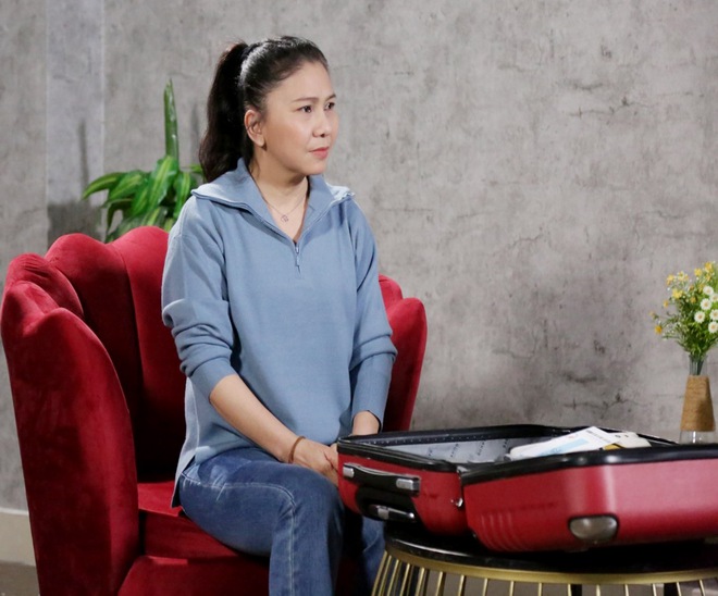 "Nữ hoàng vai phụ"-Thụy Mười sau biến cố mổ tim, hiện ra sao ở tuổi U60?- Ảnh 2. "Nữ hoàng vai phụ"-Thụy Mười sau biến cố mổ tim, hiện ra sao ở tuổi U60?- Ảnh 2.