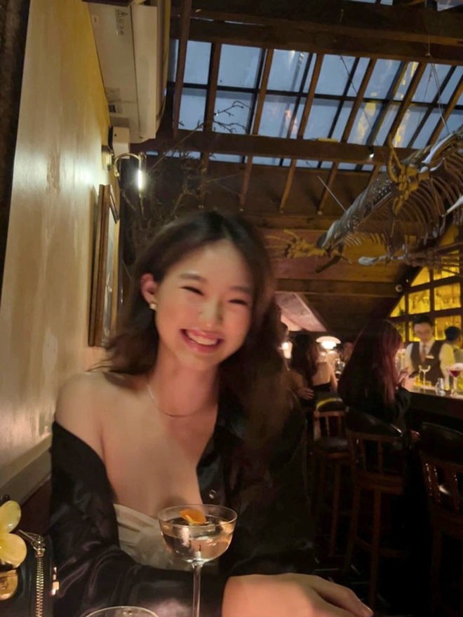 Con gái của cựu Hoa khôi bóng chuyền Việt Nam: Tuổi 17 xinh đẹp cùng thành tích thể thao đáng nể- Ảnh 5. Con gái của cựu Hoa khôi bóng chuyền Việt Nam: Tuổi 17 xinh đẹp cùng thành tích thể thao đáng nể- Ảnh 5.