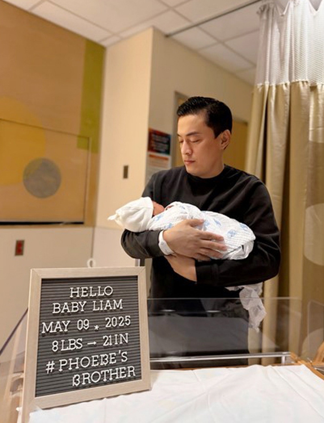 Lên chức ở tuổi 51, "anh hai" Lam Trường hạnh phúc viên mãn bên vợ trẻ- Ảnh 7. Lên chức ở tuổi 51, "anh hai" Lam Trường hạnh phúc viên mãn bên vợ trẻ- Ảnh 7.