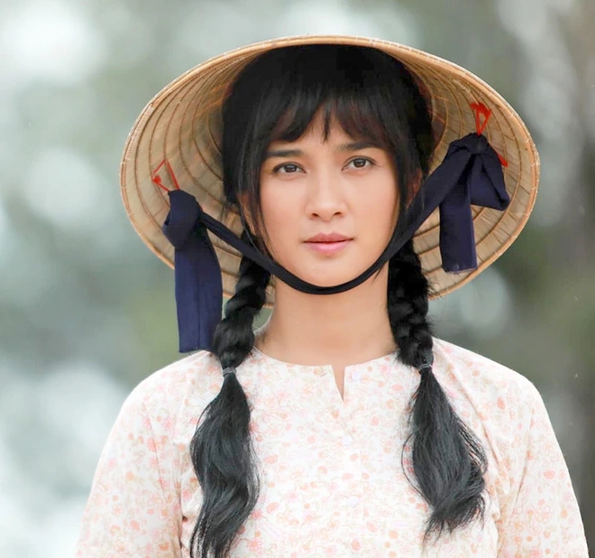NSƯT Kim Tuyến - mỹ nhân tài sắc của màn ảnh Việt, sở hữu nhà mặt tiền Quận 1, U40 vẫn lẻ bóng- Ảnh 4. NSƯT Kim Tuyến - mỹ nhân tài sắc của màn ảnh Việt, sở hữu nhà mặt tiền Quận 1, U40 vẫn lẻ bóng- Ảnh 4.