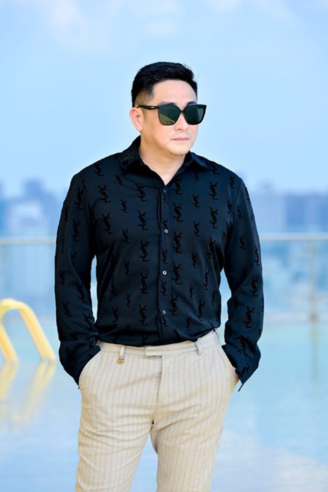 "Hoàng tử màn bạc" là Phó Giám đốc Trường quay Cổ Loa rao bán đất Thanh Hóa, tìm hàng xóm- Ảnh 2. "Hoàng tử màn bạc" là Phó Giám đốc Trường quay Cổ Loa rao bán đất Thanh Hóa, tìm hàng xóm- Ảnh 2.