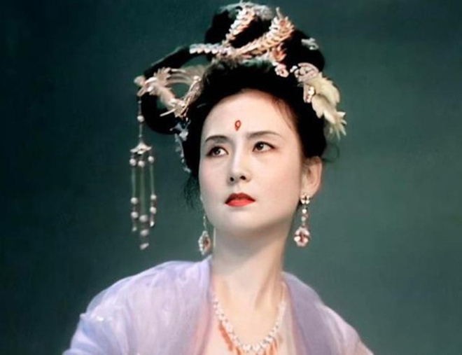 Hé lộ gia thế khủng và cuộc đời đầy bí ẩn của "Hằng Nga đẹp nhất xứ Trung"- Ảnh 5.
