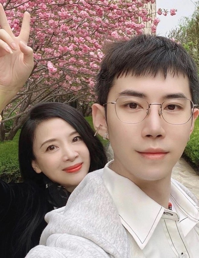 Diêu Gia – nàng yêu tinh nhện nổi tiếng của Tây du ký, giờ là bà trùm Cbiz- Ảnh 7. Diêu Gia – nàng yêu tinh nhện nổi tiếng của Tây du ký, giờ là bà trùm Cbiz- Ảnh 7.