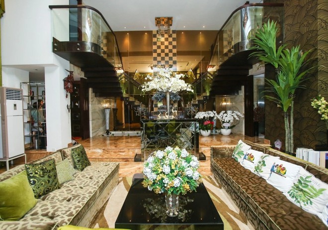 Lý do bất ngờ khiến Đàm Vĩnh Hưng rao bán biệt thự triệu đô- Ảnh 4. Lý do bất ngờ khiến Đàm Vĩnh Hưng rao bán biệt thự triệu đô- Ảnh 4.