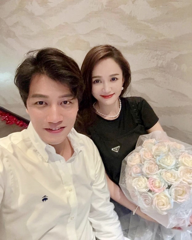 "Nữ hoàng phim thần tượng" gây sốt khi cắm hàng trăm chiếc kim khắp cơ thể- Ảnh 9. "Nữ hoàng phim thần tượng" gây sốt khi cắm hàng trăm chiếc kim khắp cơ thể- Ảnh 9.