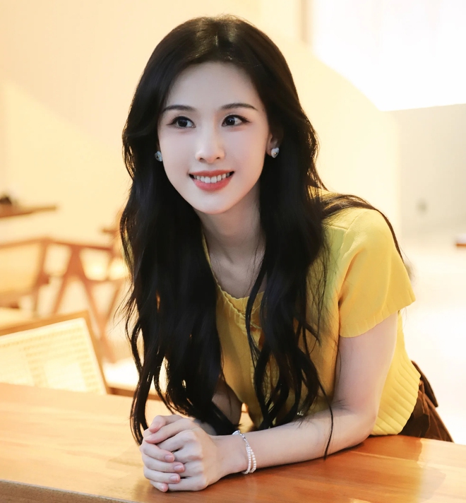 Nhan sắc mỹ nữ là "ánh trăng sáng", hình mẫu lý tưởng khiến hàng triệu người muốn kết hôn- Ảnh 5. Nhan sắc mỹ nữ là "ánh trăng sáng", hình mẫu lý tưởng khiến hàng triệu người muốn kết hôn- Ảnh 5.