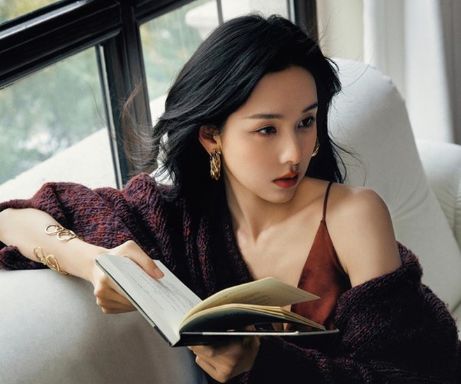 Nhan sắc mỹ nữ là "ánh trăng sáng", hình mẫu lý tưởng khiến hàng triệu người muốn kết hôn- Ảnh 11. Nhan sắc mỹ nữ là "ánh trăng sáng", hình mẫu lý tưởng khiến hàng triệu người muốn kết hôn- Ảnh 11.
