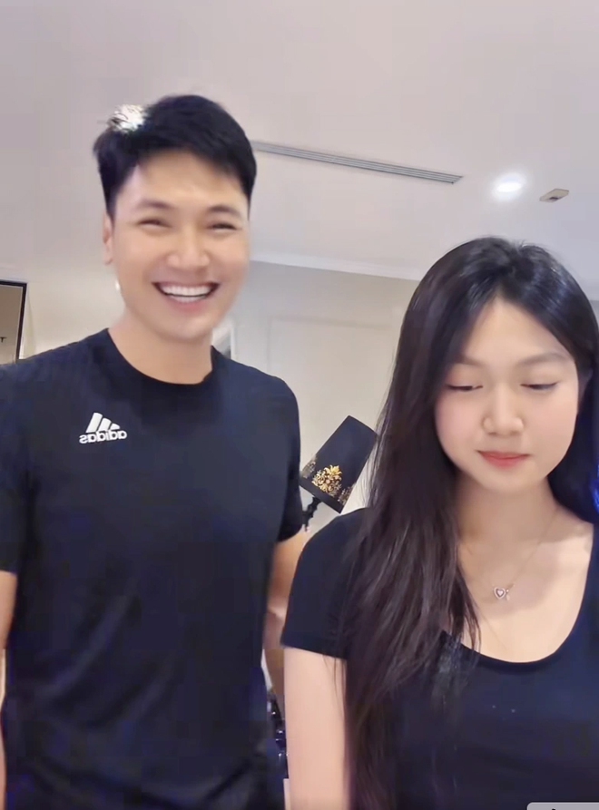 Nhan sắc tuổi 16 của "bé Chíp", con gái diễn viên Mạnh Trường thu hút sự chú ý - Ảnh 2.