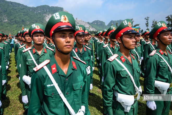 Đại tướng Nguyễn Tân Cương: Khi huấn luyện mệt mỏi phải nhớ đến sự mong chờ của nhân dân- Ảnh 2.