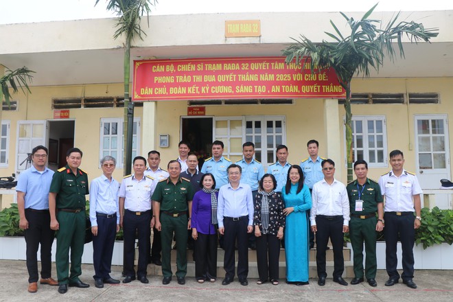 Lãnh đạo Tp.HCM thăm, tri ân các gia đình chính sách- Ảnh 5.