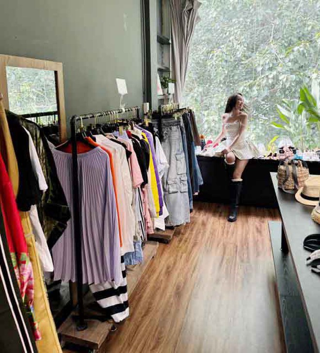 Nữ thần tượng đời đầu của làng nhạc Việt: Làm mẹ đơn thân ở tuổi 21, về già muốn vào viện dưỡng lão- Ảnh 10. Nữ thần tượng đời đầu của làng nhạc Việt: Làm mẹ đơn thân ở tuổi 21, về già muốn vào viện dưỡng lão- Ảnh 10.