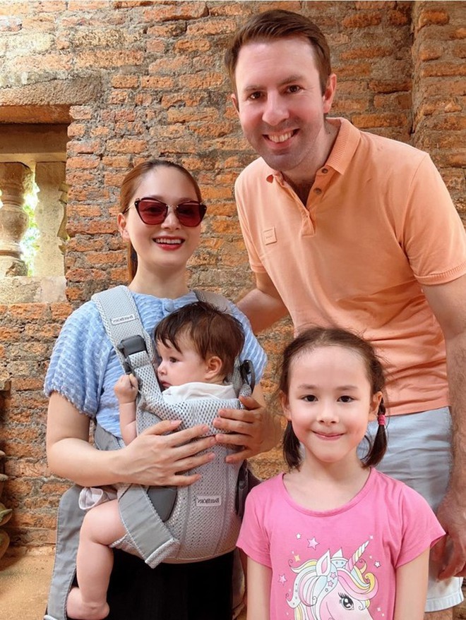 Thần sắc của diễn viên Lan Phương lần đầu lộ diện hậu nộp đơn ly hôn chồng Tây - Ảnh 3.