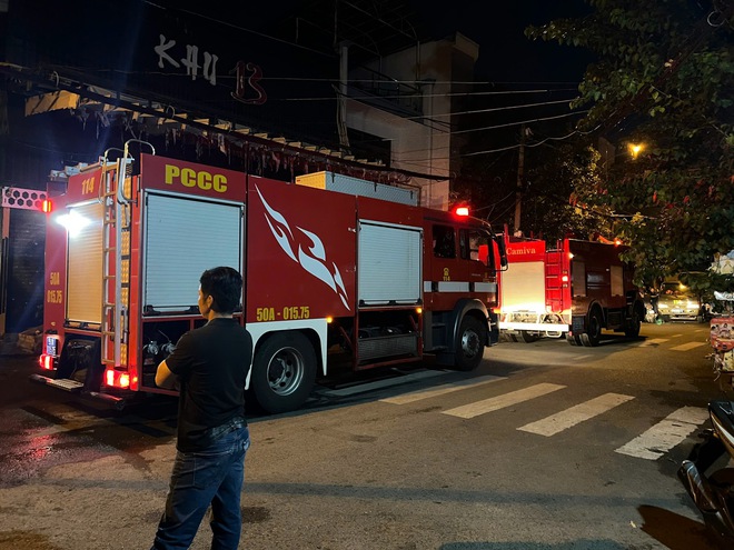 Hiện trường vụ cháy nghiêm trọng làm 8 người tử vong ở Tp.HCM- Ảnh 2. Hiện trường vụ cháy nghiêm trọng làm 8 người tử vong ở Tp.HCM- Ảnh 2.