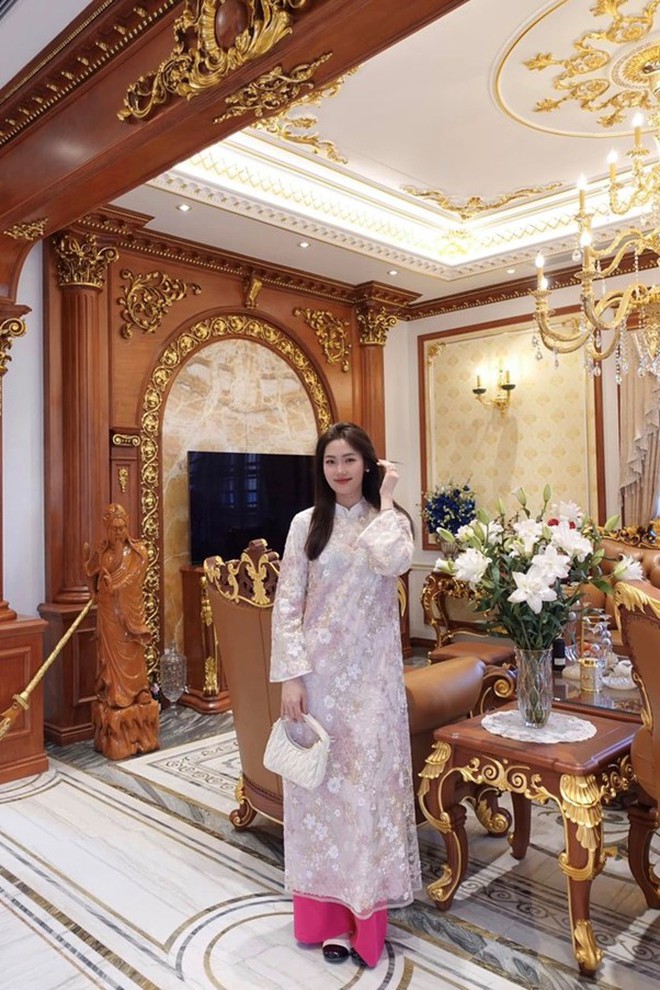 Hoa khôi bóng chuyền Việt Hương "ở ẩn" sau khi lấy chồng, cuộc sống sang chảnh bậc nhất- Ảnh 10. Hoa khôi bóng chuyền Việt Hương "ở ẩn" sau khi lấy chồng, cuộc sống sang chảnh bậc nhất- Ảnh 10.