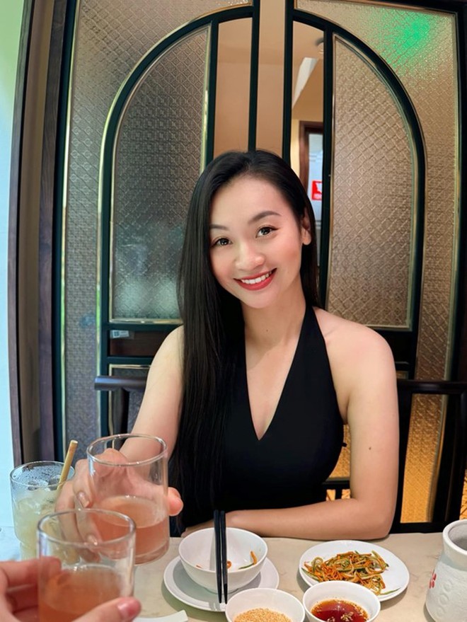 Nữ Đại uý quật ngã "quái xế" trên Hồ Gươm, hình ảnh đời thường gây bất ngờ - Ảnh 14.