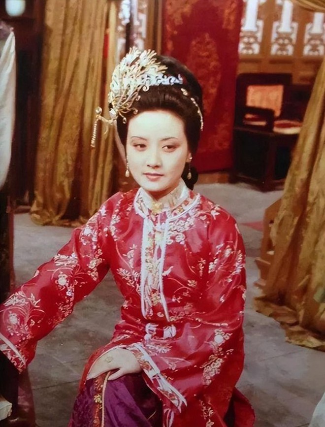 "Người đàn bà sắc sảo và ác độc nhất" của "Hồng lâu mộng": Mang tiếng tiểu tam, tủi hờn vì không thể sinh con- Ảnh 3. "Người đàn bà sắc sảo và ác độc nhất" của "Hồng lâu mộng": Mang tiếng tiểu tam, tủi hờn vì không thể sinh con- Ảnh 3.