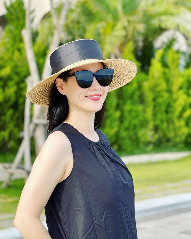 "Ác nữ màn hình": U50 là mẹ đơn thân nuôi 2 con, sống trong biệt thự 4 tầng khang trang- Ảnh 11. "Ác nữ màn hình": U50 là mẹ đơn thân nuôi 2 con, sống trong biệt thự 4 tầng khang trang- Ảnh 11.