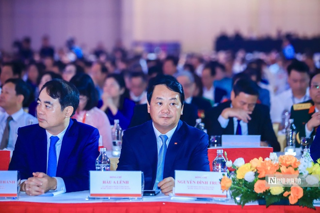 Tổng Bí thư Tô Lâm dự lễ khai mạc trọng thể Triển lãm thành tựu đất nước- Ảnh 6. Tổng Bí thư Tô Lâm dự lễ khai mạc trọng thể Triển lãm thành tựu đất nước- Ảnh 6.