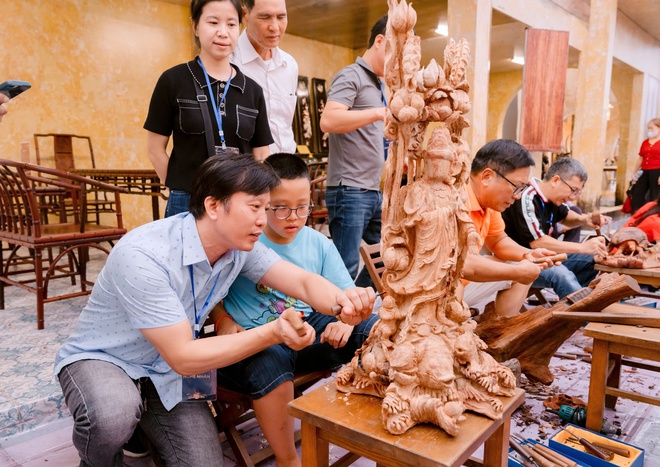 Không gian Truyền thống và Sáng tạo Hà Nội thu hút hàng nghìn du khách- Ảnh 3. Không gian Truyền thống và Sáng tạo Hà Nội thu hút hàng nghìn du khách- Ảnh 3.