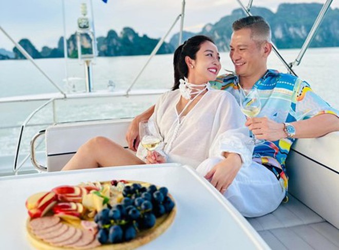 Hoa hậu 4 con: Cuộc sống viên mãn, sang chảnh, U40 vẫn khiến chồng 2 say đắm- Ảnh 3. Hoa hậu 4 con: Cuộc sống viên mãn, sang chảnh, U40 vẫn khiến chồng 2 say đắm- Ảnh 3.
