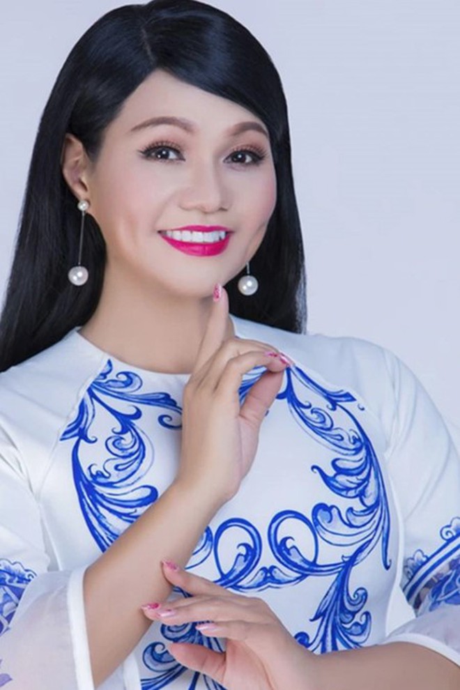 Nữ NSƯT giàu có nhất nhì trong làng sân khấu cải lương, U60 sung túc trong biệt thự triệu đô- Ảnh 8. Nữ NSƯT giàu có nhất nhì trong làng sân khấu cải lương, U60 sung túc trong biệt thự triệu đô- Ảnh 8.