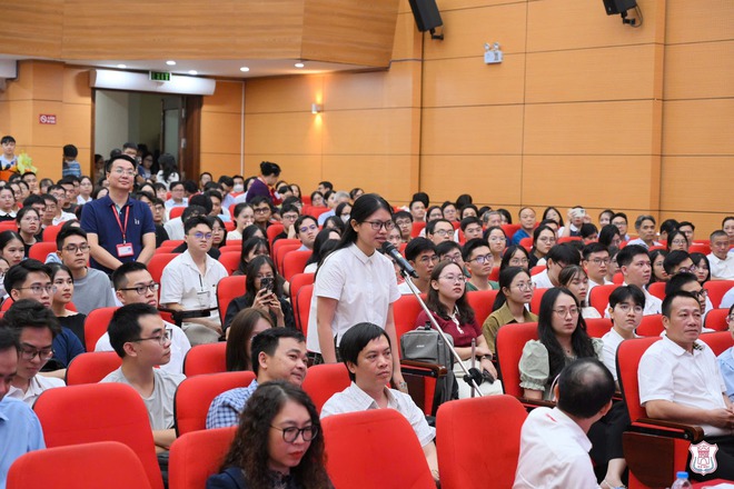 Hai chuyên ngành bác sĩ nội trú "cháy" chỉ tiêu có được miễn học phí? - Ảnh 2.