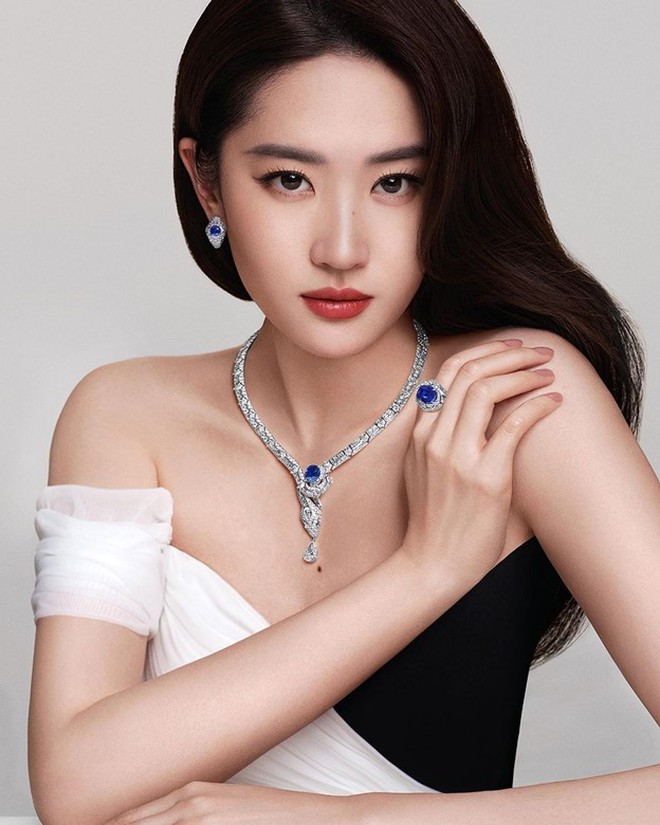 "Thần tiên tỷ tỷ" ở tuổi 38 có lối sống kín đáo, giản dị trong biệt thự xa hoa 16.700m2 - Ảnh 3.